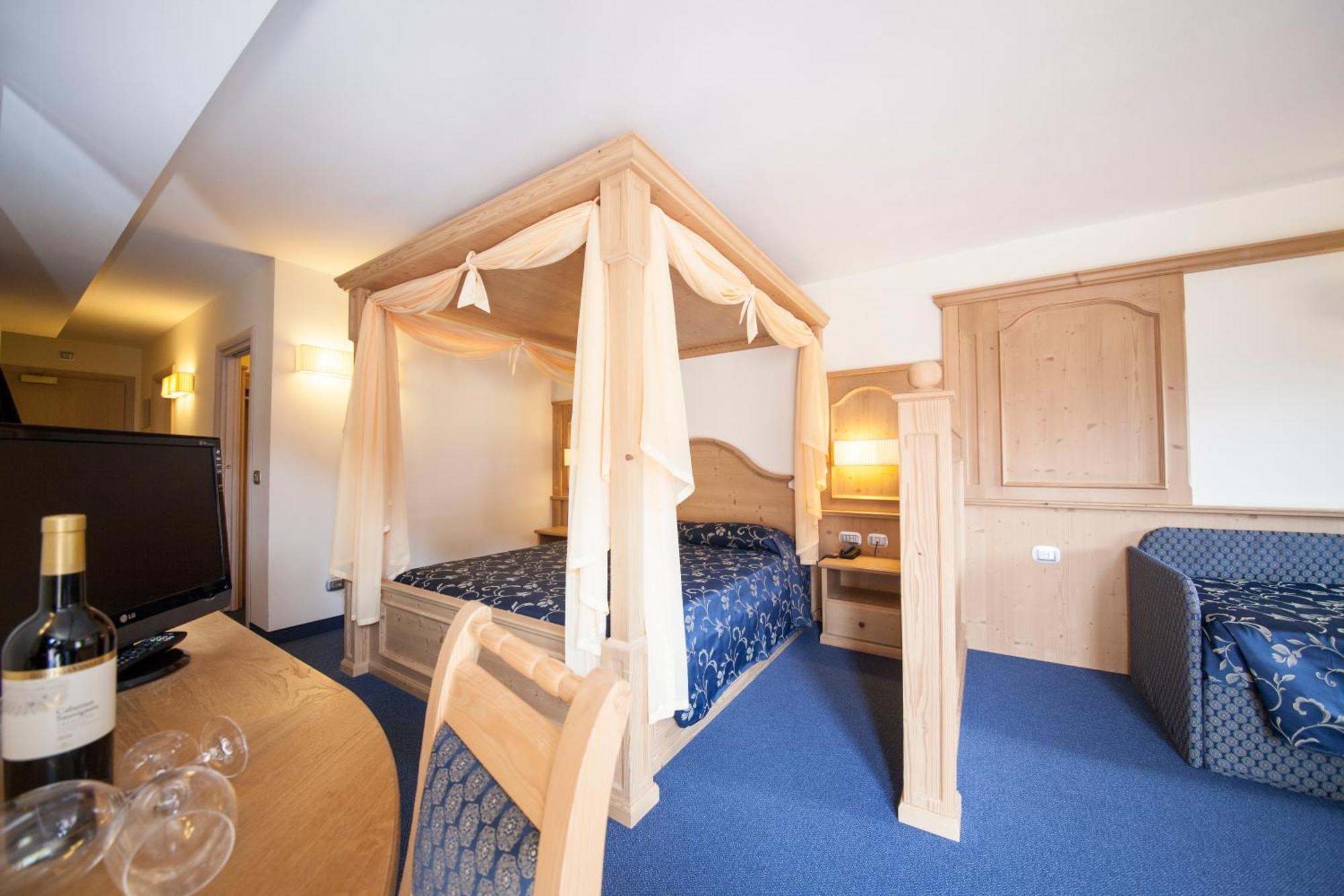 Family Hotel Andes - Only For Family Vigo di Fassa Room photo